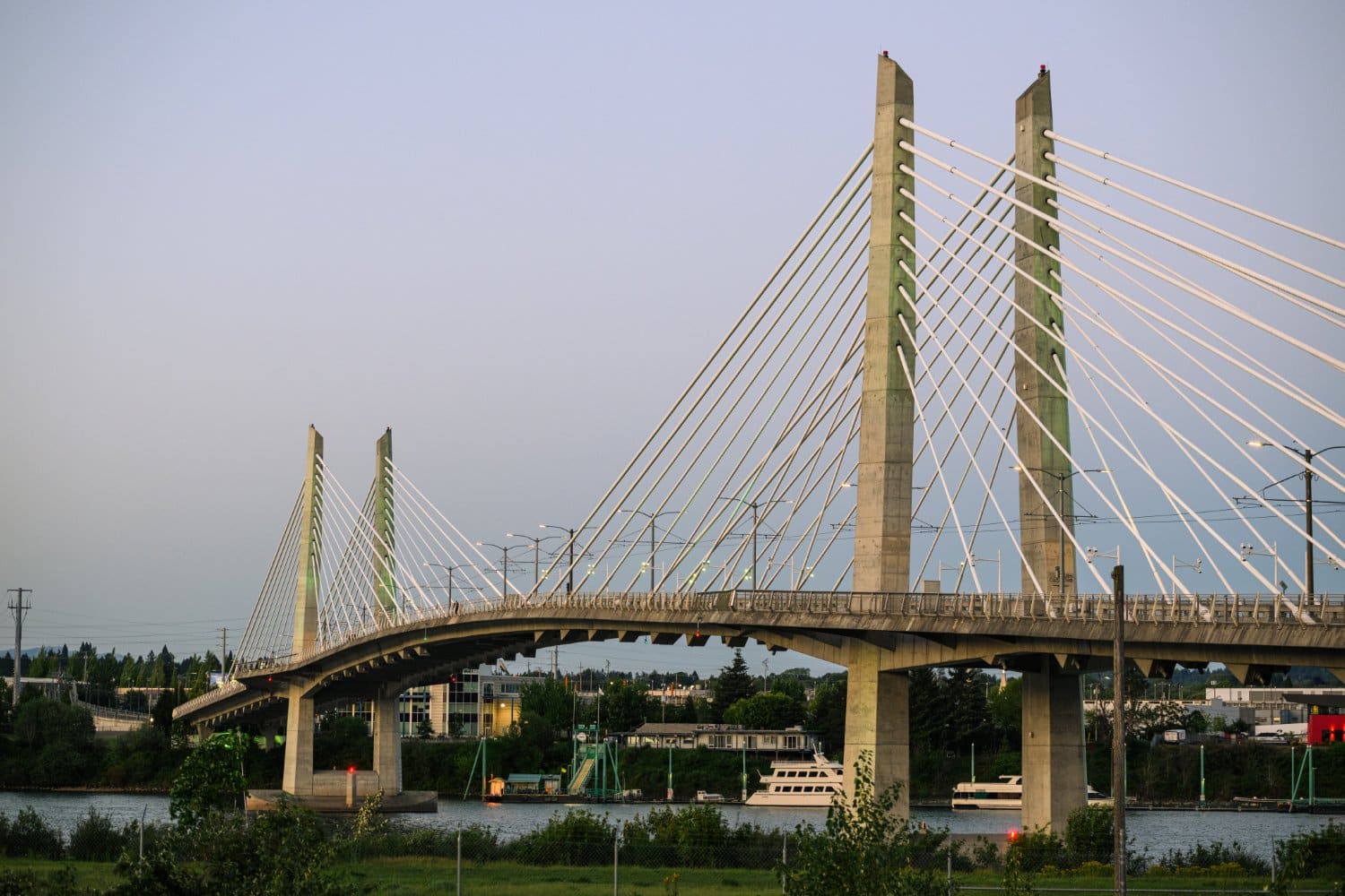 Tillikum Bridge